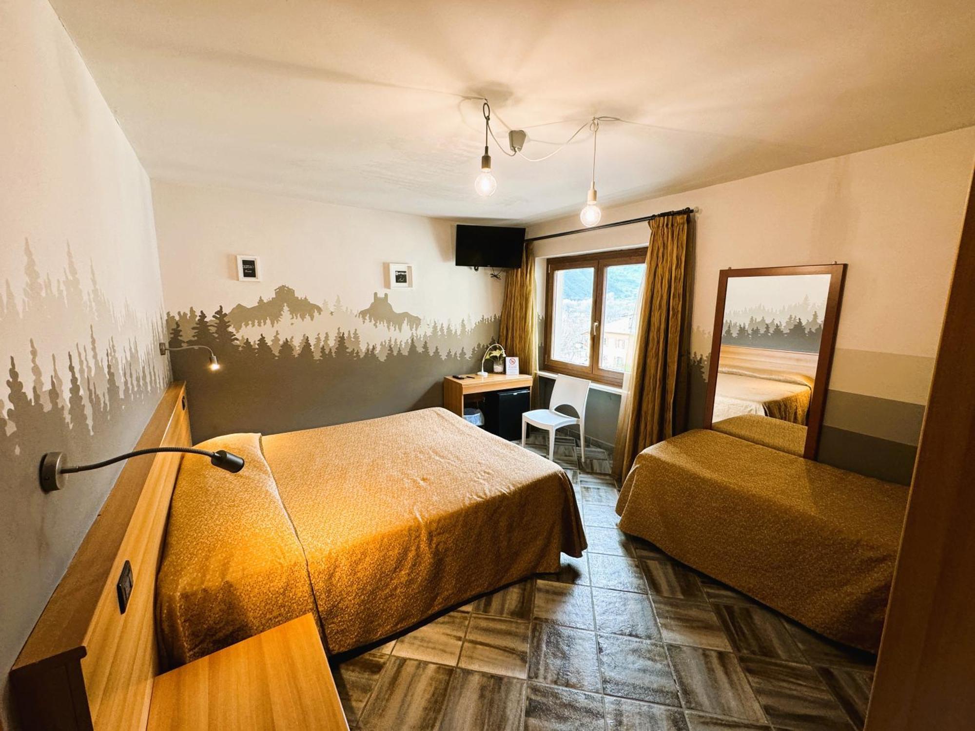 Hotel&Restaurant Armanac De Toubie Arnad ภายนอก รูปภาพ