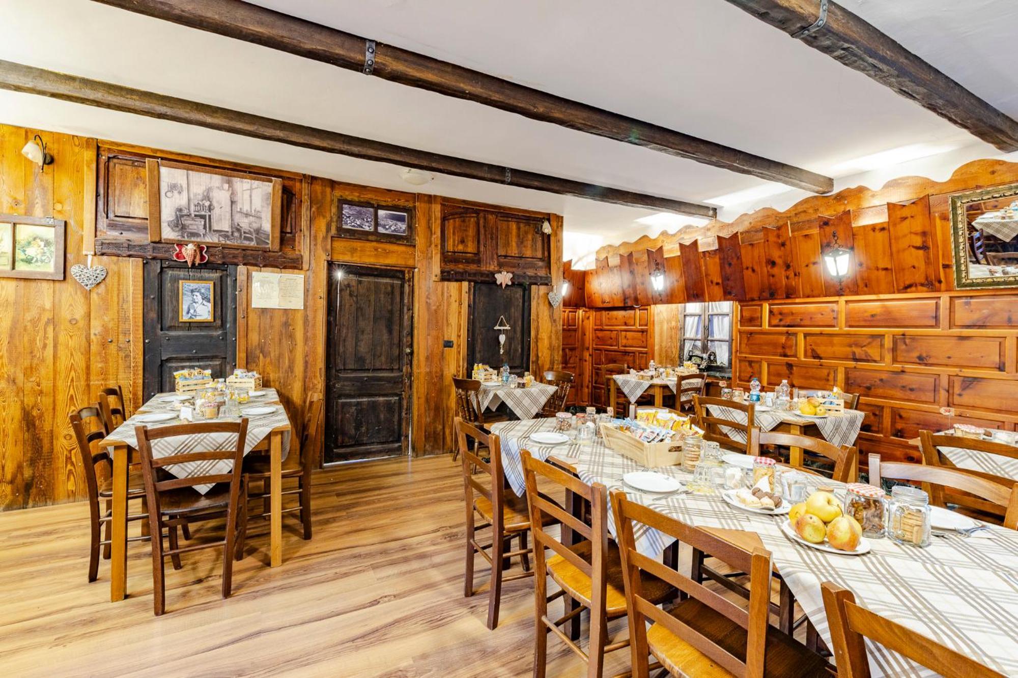 Hotel&Restaurant Armanac De Toubie Arnad ภายนอก รูปภาพ