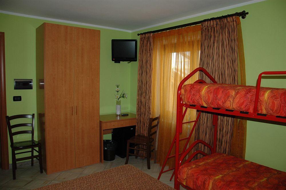 Hotel&Restaurant Armanac De Toubie Arnad ภายนอก รูปภาพ