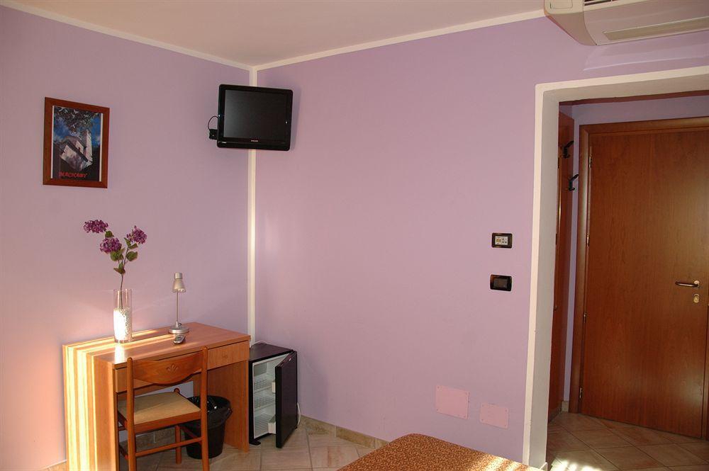 Hotel&Restaurant Armanac De Toubie Arnad ภายนอก รูปภาพ
